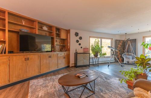 Cascade-Chipita Park House | Relaxing Winnemucca Retreat with Hot Tub in National Forest
