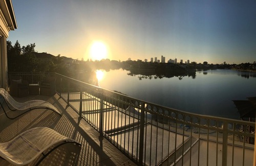Broadbeach Waters House | Family Holiday House: Award-Winning Luxury Waterfront Retreat