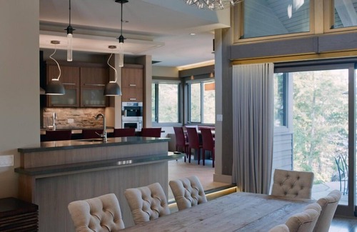 Dysart et al House | Award-Winning Hotel with Spa and Lake Views