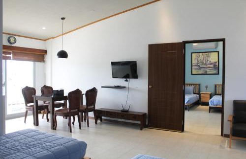 San Antonio Hotel | Winners Residence: Family-Friendly Stay with Pool Access