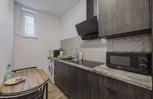 Stare Miasto District Apartment | Winogrady Nature Escape Apartment