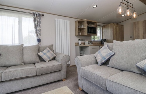 Workington Cottage | WINSCALES REST, family friendly, with a garden in Winscales