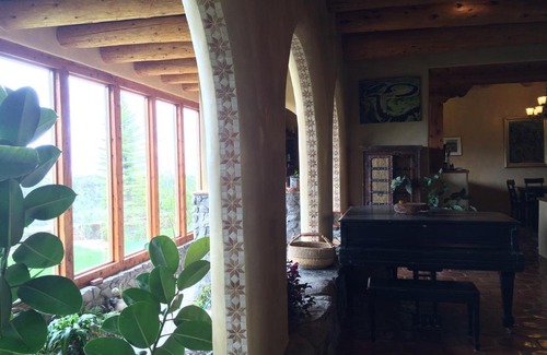 Valdez House | Winsor Castle 41: Family-Friendly Retreat with Hot Tub