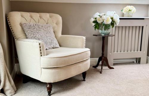 New Forest District House | Winsor Croft: Guest Rated 9.2 & Pet Friendly Retreat