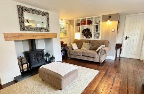 New Forest District House | Winsor Croft: Guest Rated 9.2 & Pet Friendly Retreat
