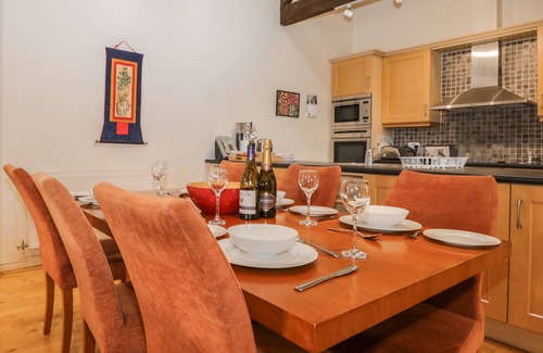 Low Newton Cottage | Discover Comfort at Winster Fields with Kitchen & Breakfast