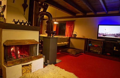 Jahorina Ski Chalet | Inviting Winter Chalet Anzulovic with Family-Friendly Amenities