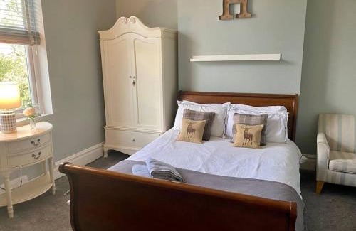 Huyton House | Cozy Winter Getaway with Heated Pool & Pet Friendly Options