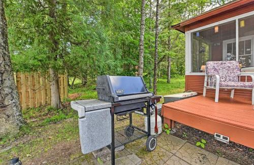 Solon Springs House | Serene Solon Springs Getaway with Private Beach & Kayaks