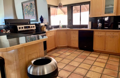 Las Conchas House | Beachfront Oasis: 4BR with Pool & Ocean View Retreat