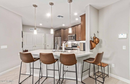 Ocotillo Condo | Cozy 2 Bedroom Condo at the Cays - Pet Friendly & Breakfast