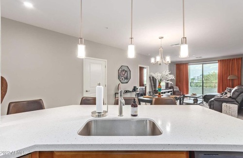 Ocotillo Condo | Cozy 2 Bedroom Condo at the Cays - Pet Friendly & Breakfast