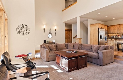 RiverWild House | Guest Rated 10/10: Winter Wren 2 at River Wild Resort