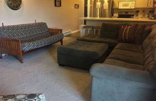 Ghent Apartment | Winterplace Condo D302: Family-Friendly Retreat with Kitchen