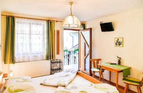 Oberloiben Apartment | Family-Friendly Retreat at Winzerhof Mörtinger