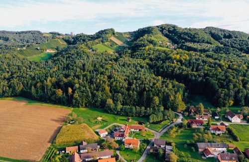 Großklein House | Pet-Friendly Winzerhof Strablegg: Exceptional Guest Rated 9/10