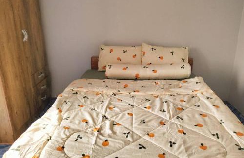 Kho Hong Apartment | Family-Friendly Wipada Room: Ideal for Your Next Getaway