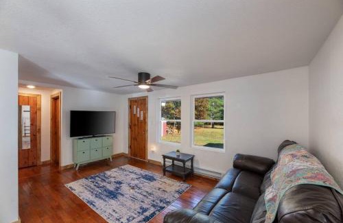 Rhinelander House | Idyllic Wisconsin River Retreat with Child-Friendly Amenities