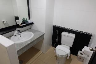 Hat Yai Hotel | Budget-Friendly Wisdom Residence: Child & Wheelchair Accessible
