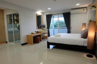 Hat Yai Hotel | Budget-Friendly Wisdom Residence: Child & Wheelchair Accessible