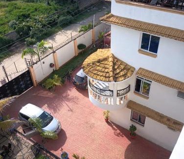 Mtwapa Hotel | Wise Hotel & Apartment: Ideal for Families with Pool Access