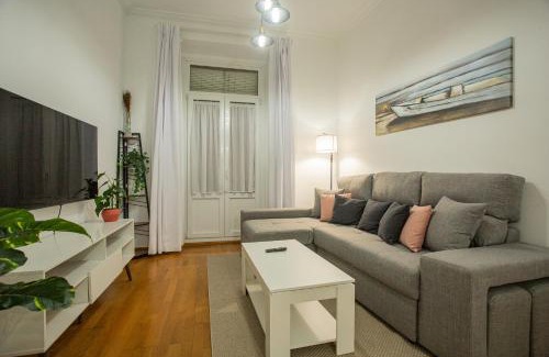 San Lorenzo Apartment | Elegant Wish Suite Conde de Sevilla - Highly Rated Stay
