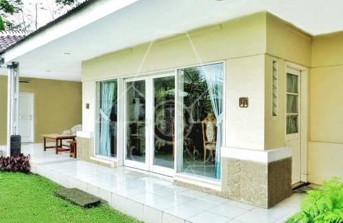 Cipanas Villa | Wisma Halim Villas & Conference: Family-Friendly Retreat