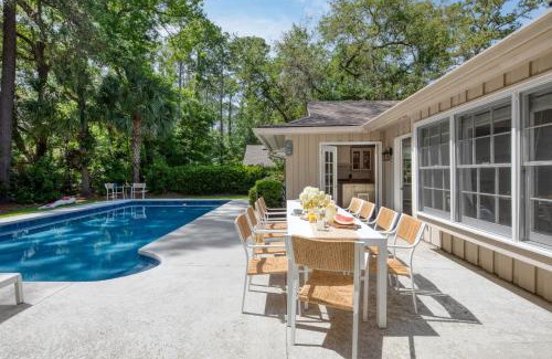 Heritage Woods House | Wisteria by AvantStay: Bright Home with Pool & Patio Oasis