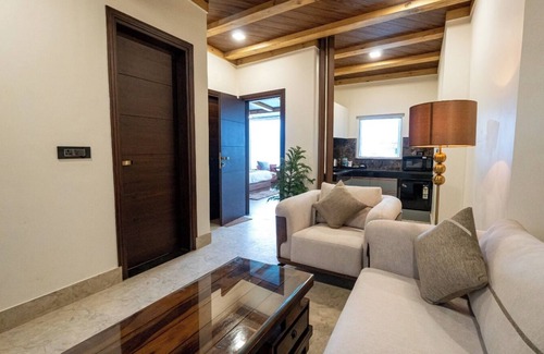 Mussoorie Villa | Wisteria Chalet