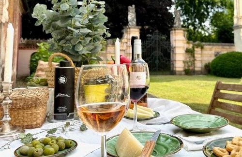 Sant'Agostino Villa | Discover Wisteria Lodge by Veneto Villa - Child-Friendly Retreat