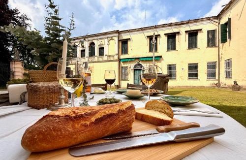 Sant'Agostino Villa | Discover Wisteria Lodge by Veneto Villa - Child-Friendly Retreat
