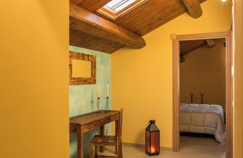 Corridonia Other | Wisteria Apartment: Pool, Spa & Top-Rated Comfort Await