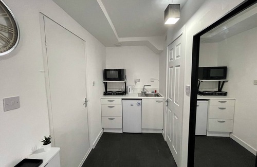 Lee Green Apartment | Wisteria Studio: Family-Friendly with Delicious Breakfast