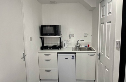 Lee Green Apartment | Wisteria Studio: Family-Friendly with Delicious Breakfast