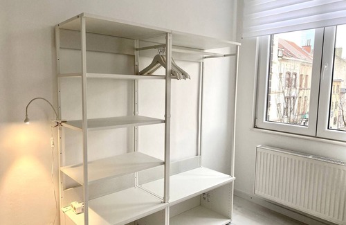 Brussels Apartment | White II: Family-Friendly Hotel Near Metro with Spa Access