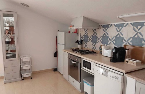 Porto de Mos House | Relaxing Stay with Ocean View & Pet-Friendly Amenities