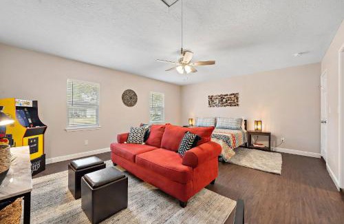 Deer Park House | Family-Friendly 4-Bedroom Home with Arcade in Deer Park