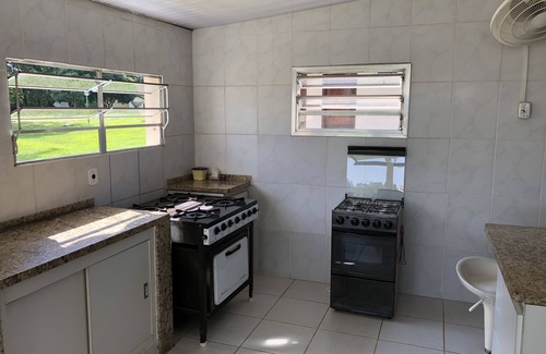 Aracoiaba da Serra House | Top-Rated Hotel: Cook & Full Board, Pool and Barbecue Fun