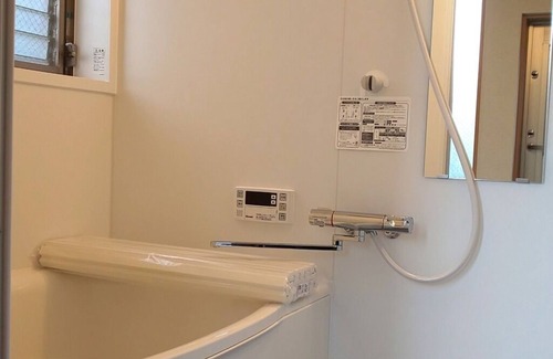 Hyogo House | Family-Friendly Hotel with Kitchen, Minutes from Noevir Stadium