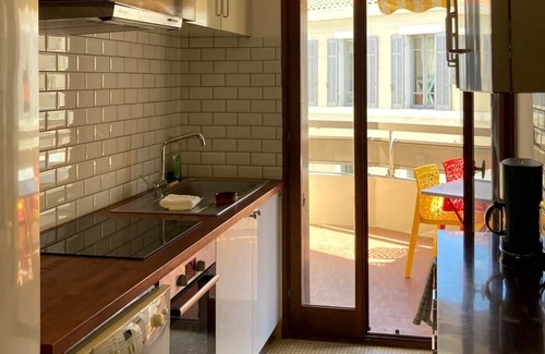 Saint-Lambert Apartment | With or without a car: shops, beaches, town centre, transport etc.