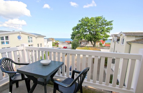 Gohren Apartment | Sea View Apartment 48: Balcony, Pool & Spa Access Awaits