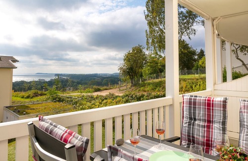 Gohren Apartment | Sea View Apartment 21: Rated 9.8 with Pool & Balcony