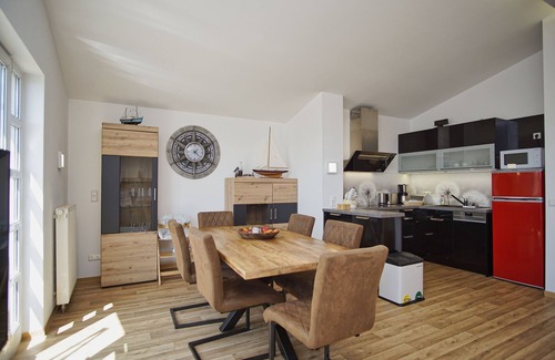 Gohren Apartment | Seaside Retreat: Balcony, Pool Access & Perfect 10 Reviews