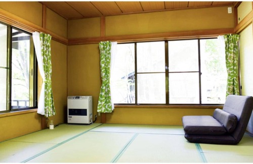 Kitasaku-gun House | Pet-Friendly Retreat at Lake View House in Kanra-gun