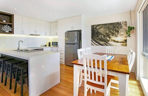 Cape Woolamai House | Pet-Friendly Retreat with Ocean View and Free WiFi