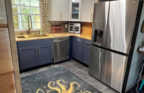 Inglis House | Pet-Friendly Withlacoochee River House with Ocean View