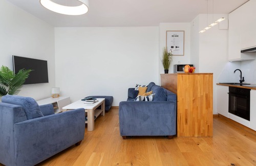 Gdynia Apartment | Bright Family Apartment in Gdynia with Balcony & Kitchen
