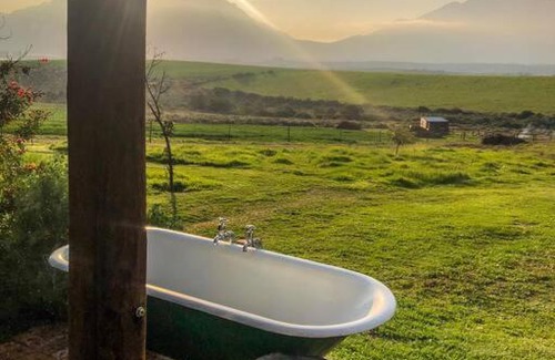 Tulbagh Apartment | Reconnect at Witzenberg Base Camp - Rated 9.8, Pet-Friendly