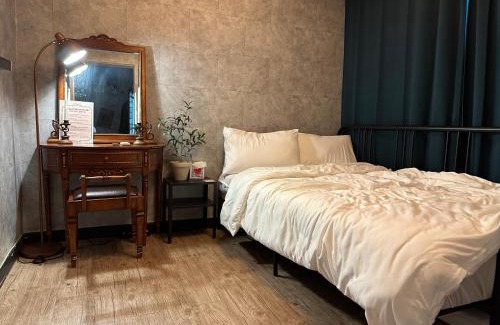 Yeonnam-dong Apartment | Family-Friendly Wizard House in Seoul - Top Rated 10/10