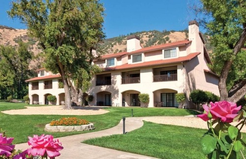 Nice Condo | Nature Retreat at WM-Clear Lake with Spa & Pool Access